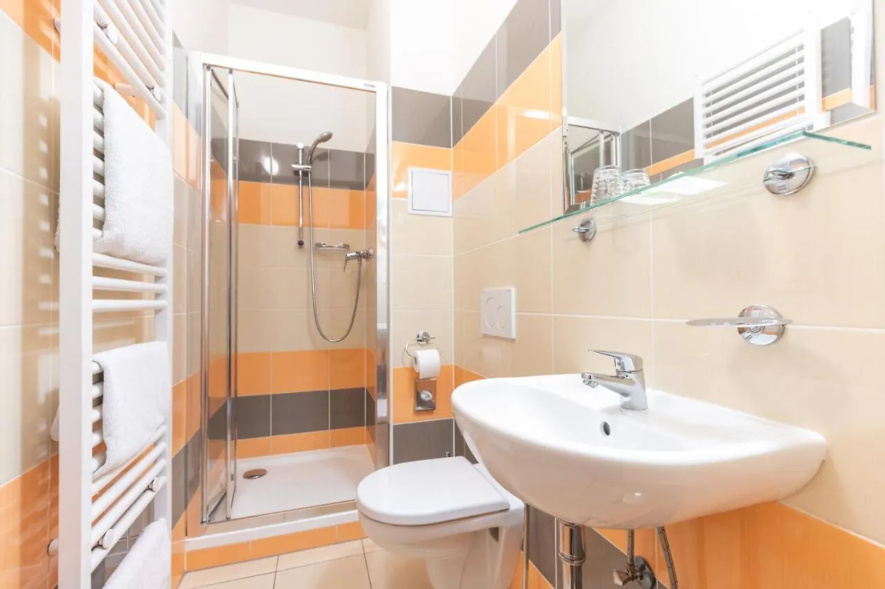 Vila Lanna Prague 3*,